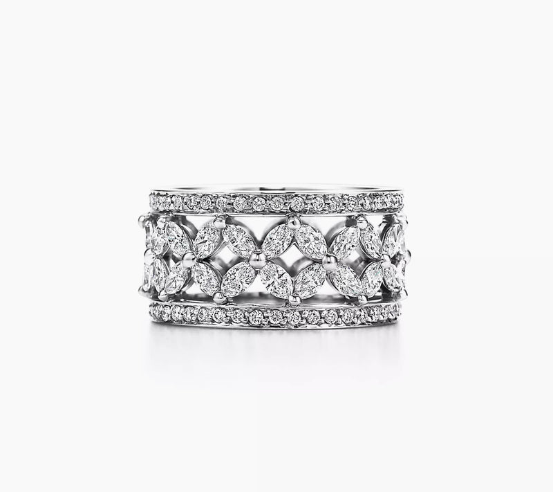 Florence Elegant Eternity Band