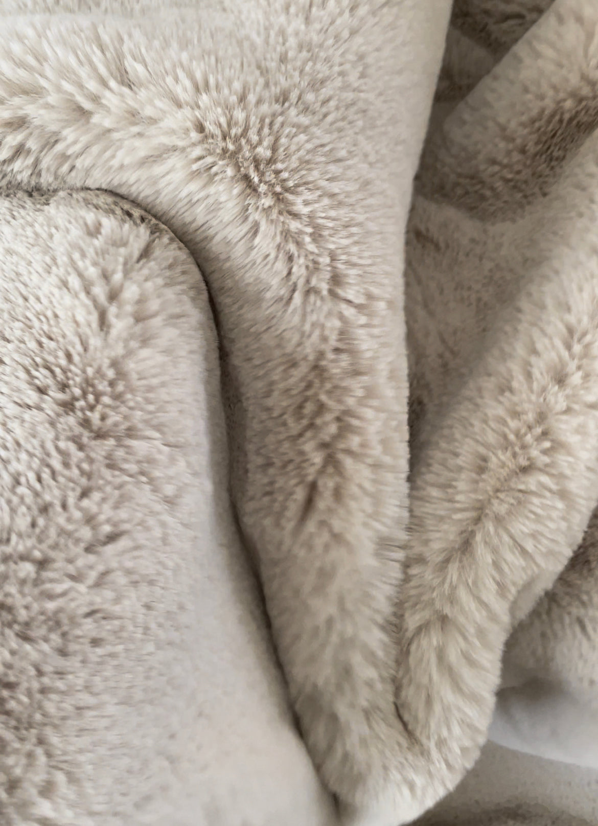 Faux Rabbit Fur Throw -50”x60”