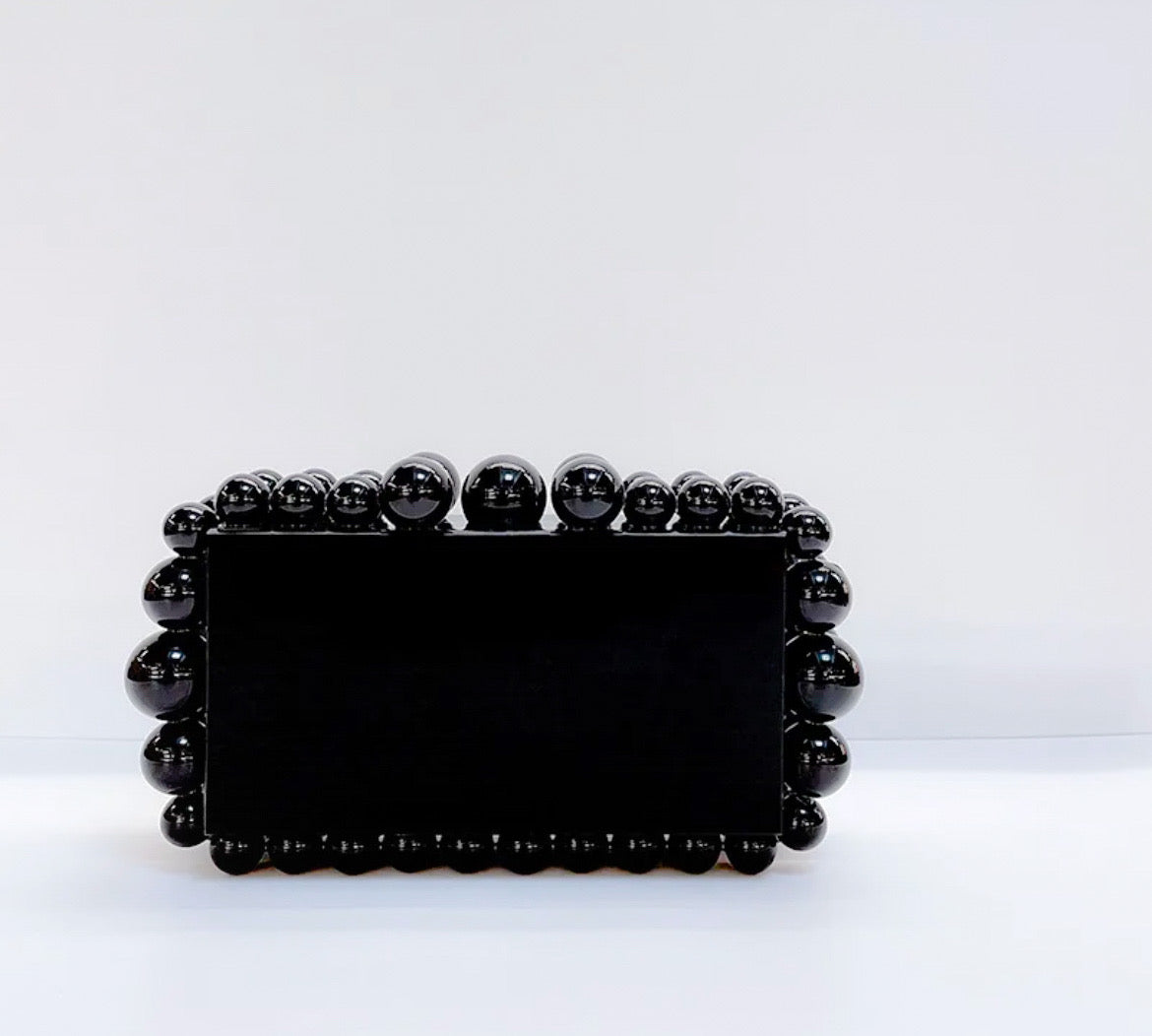 Yendi Black Clutch